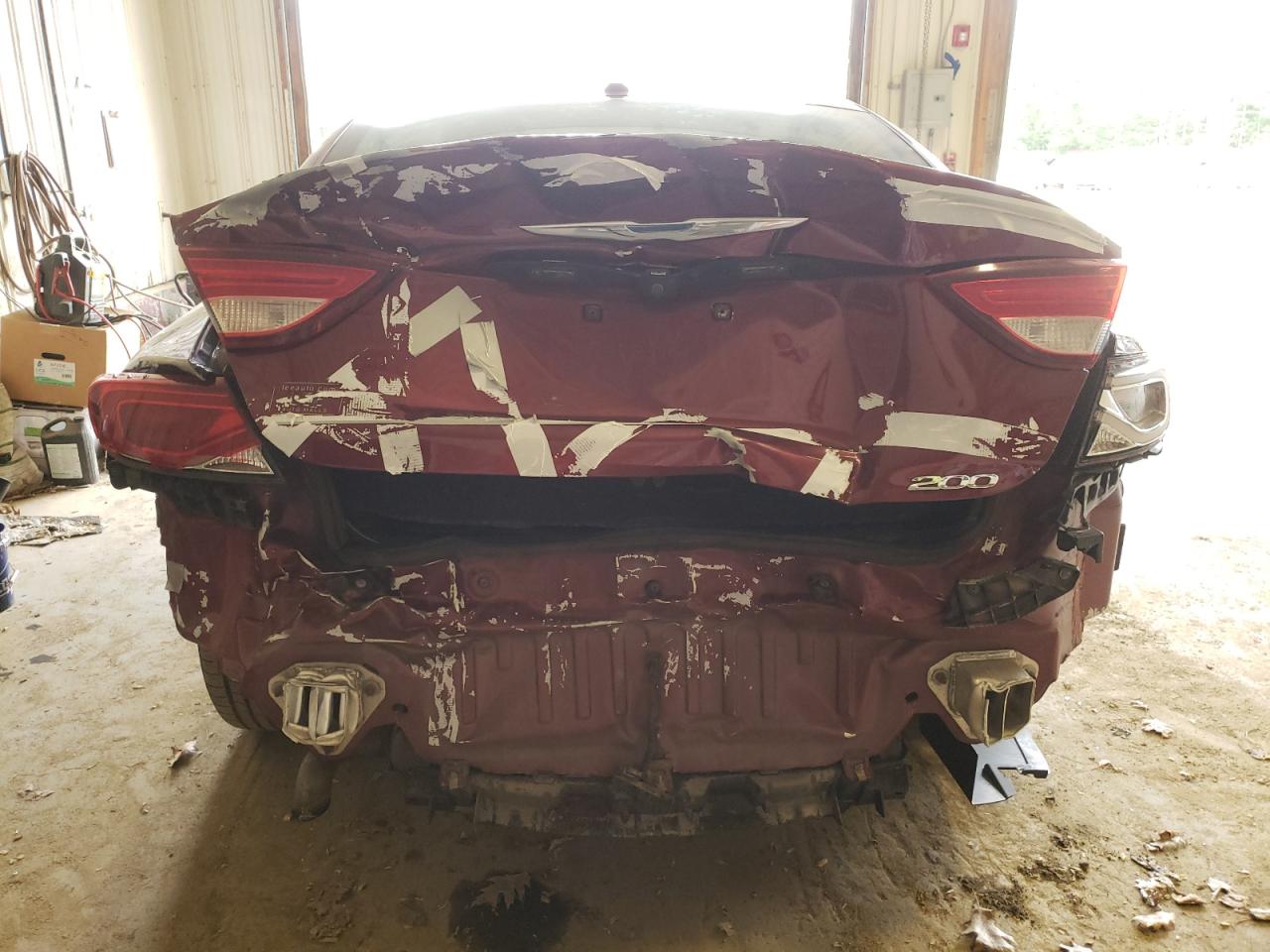 Photo 9 from auction – 2015 CHRYSLER 200 LIMITE with VIN 1C3CCCAB3FN587428