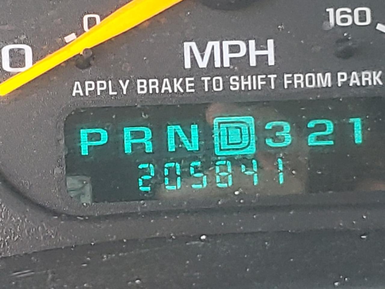 Photo 8 from auction – 2000 CHEVROLET SILVERADO with VIN 2GCEC19V2Y1346195