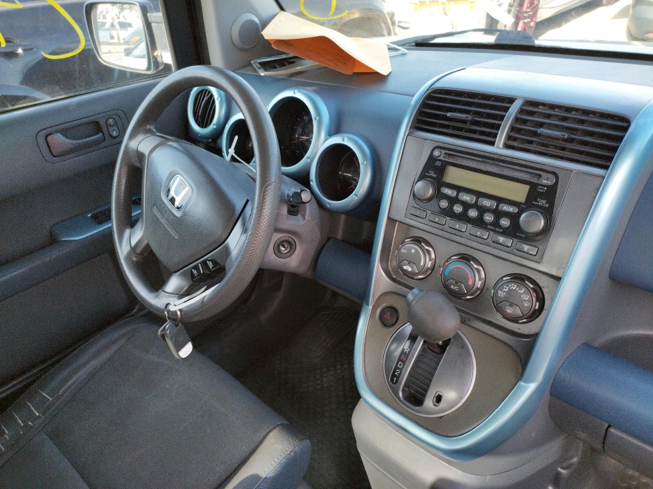Zdjęcie 9 z aukcji – 2004 HONDA ELEMENT EX z VIN 5J6YH28524L004895