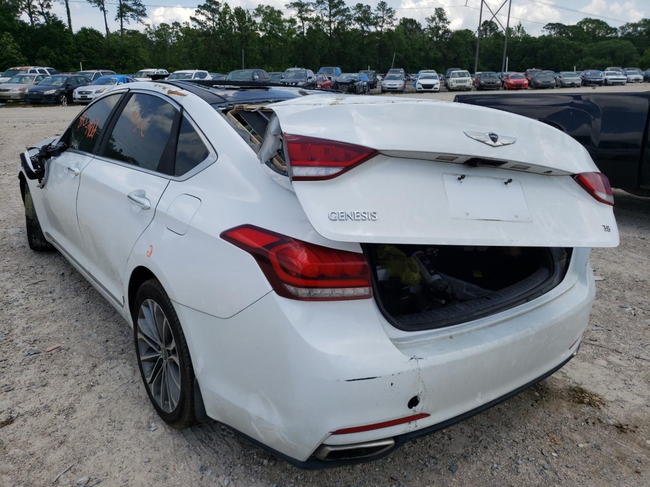 Photo 3 from auction – 2015 HYUNDAI GENESIS 3. with VIN KMHGN4JE6FU075249