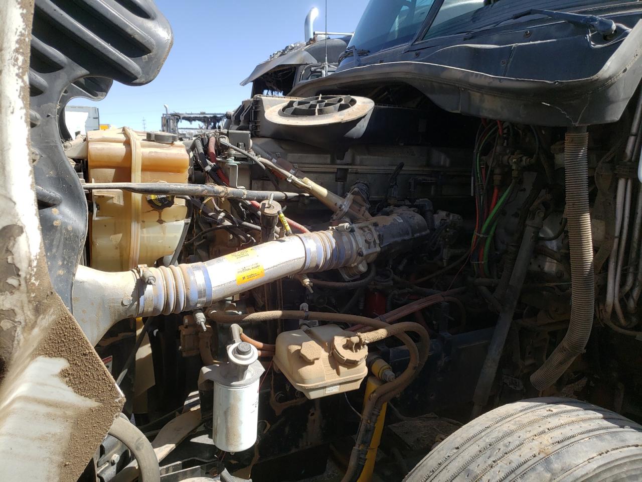 Photo 7 from auction – 2008 FREIGHTLINER CASCADIA 1 with VIN 1FUJGLCK88LAB1943