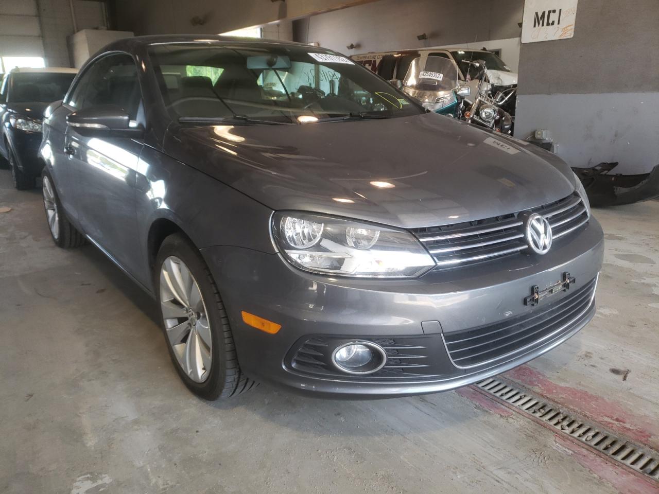 VOLKSWAGEN EOS KOMFOR 2013 with VIN WVWBW8AH7DV009006 - Photo from auction