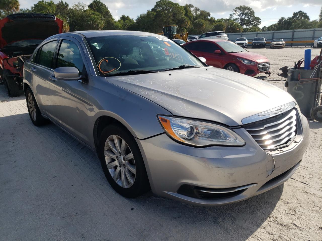 CHRYSLER 200 TOURIN 2013 with VIN 1C3CCBBG2DN731648 - Photo from auction