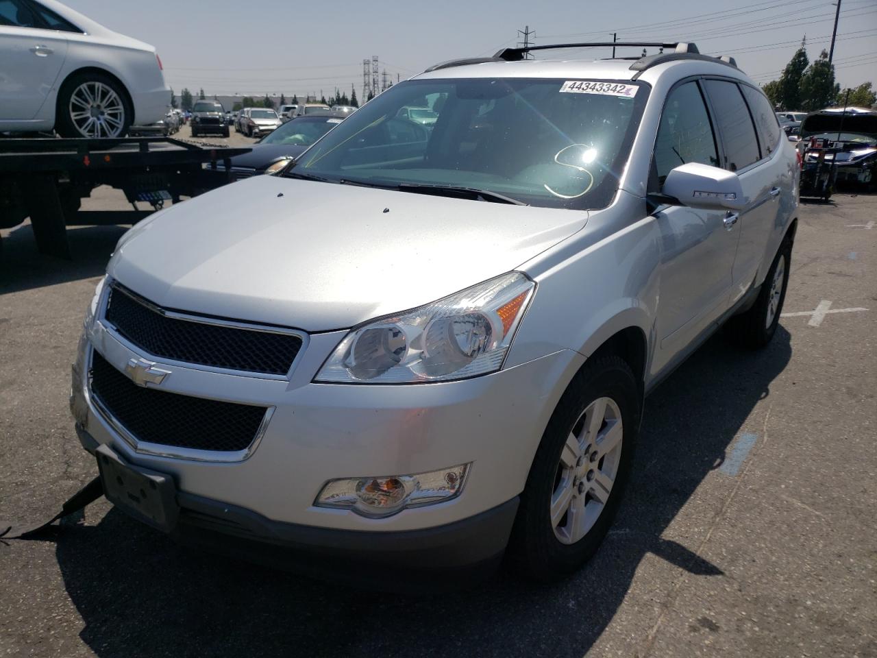 Photo 2 from auction – 2012 CHEVROLET TRAVERSE L with VIN 1GNKRGED3CJ310460