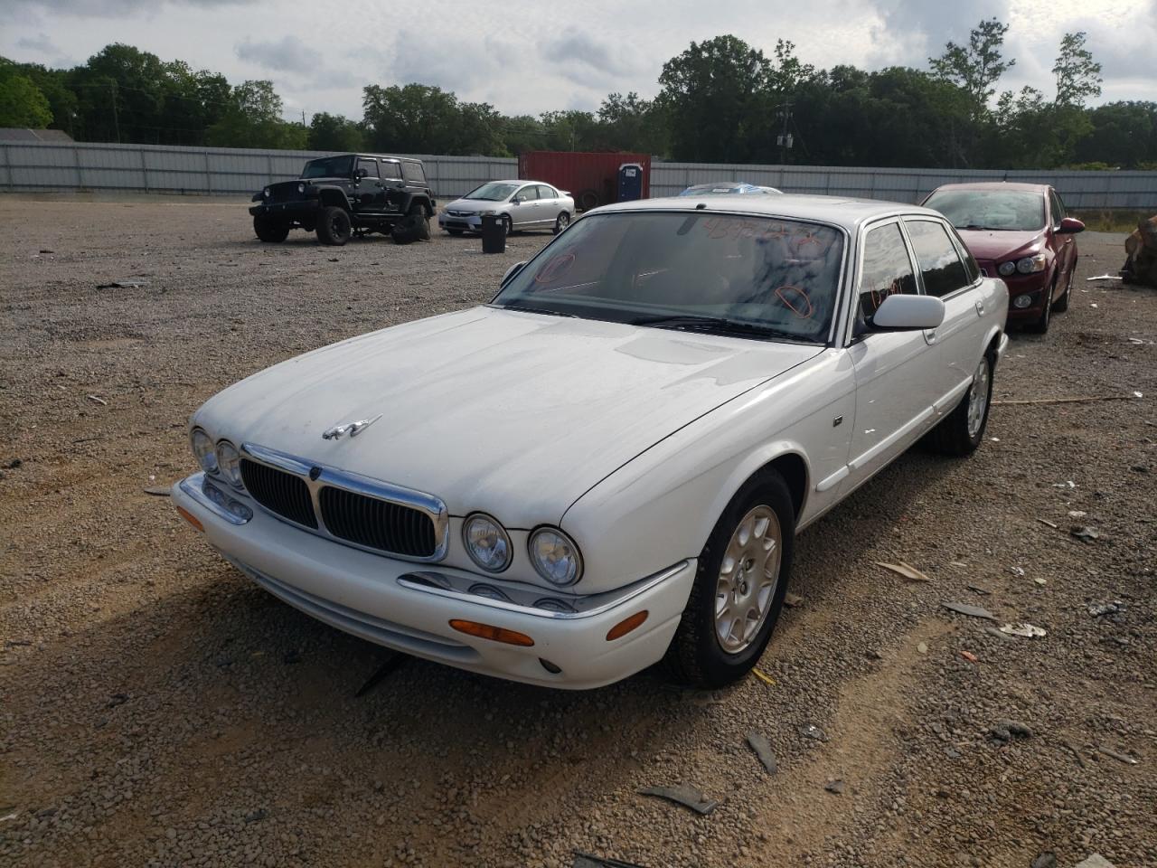 Photo 2 from auction – 2002 JAGUAR XJ8 with VIN SAJDA14CX2LF49557