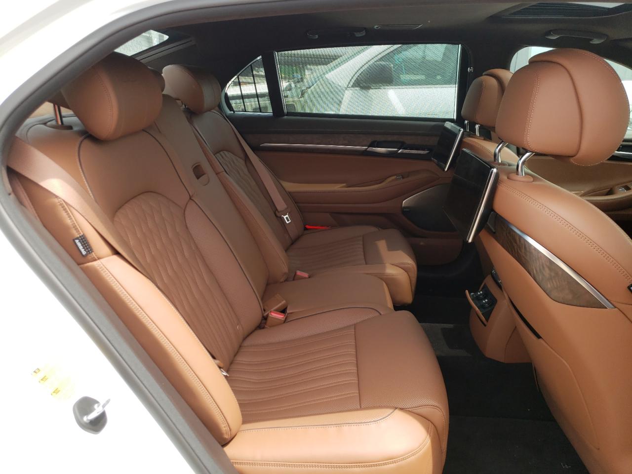 Photo 6 from auction – 2022 GENESIS G90 ULTIMA with VIN KMTF54PH9NU093536