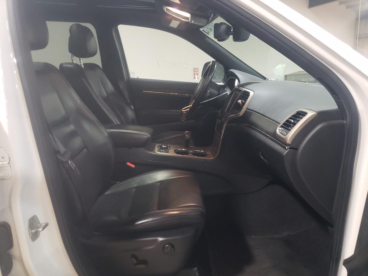 Photo 5 from auction – 2015 JEEP GRAND CHER with VIN 1C4RJFBG0FC942879