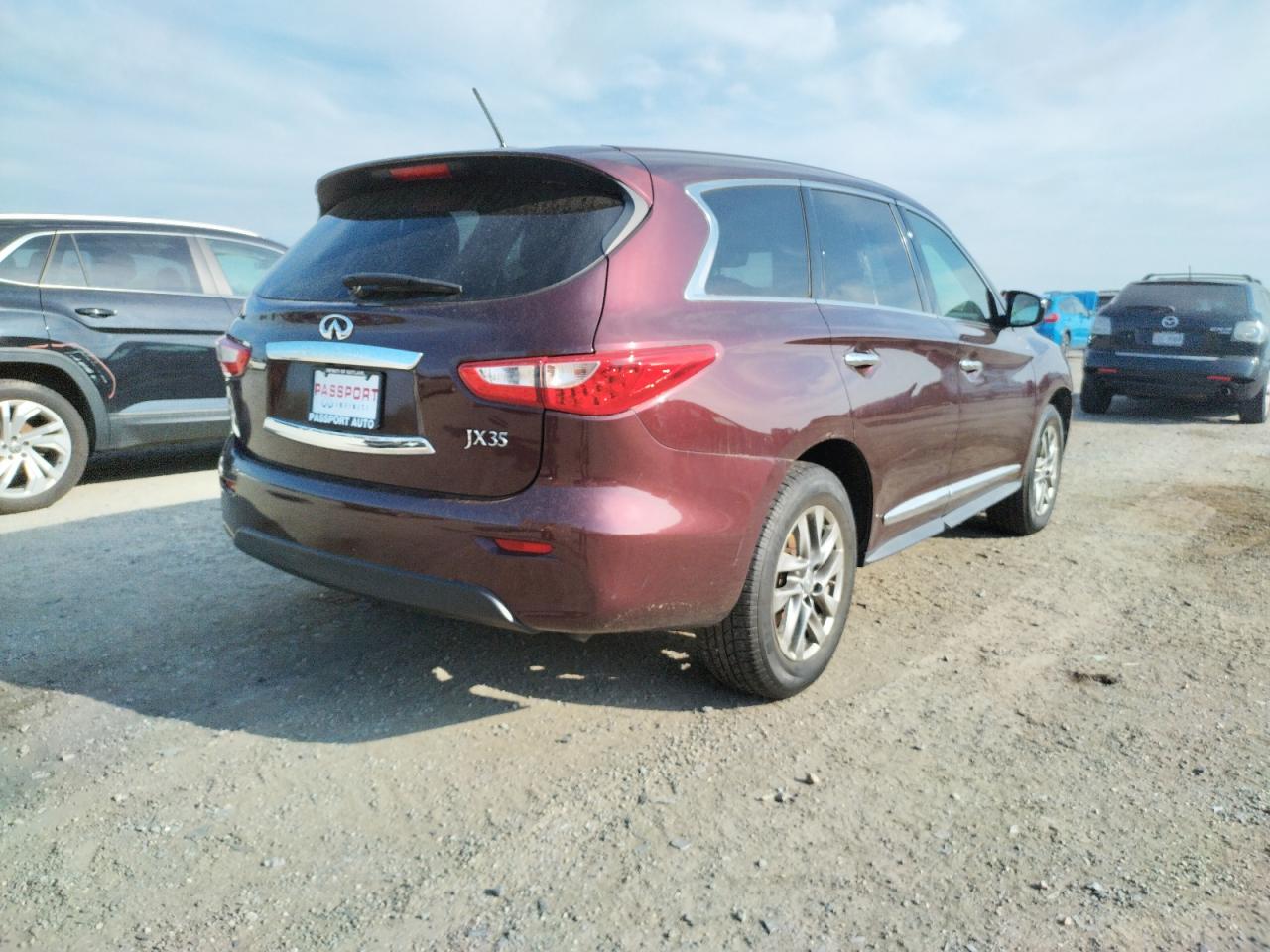 Photo 4 from auction – 2013 INFINITI JX35 with VIN 5N1AL0MM9DC342233