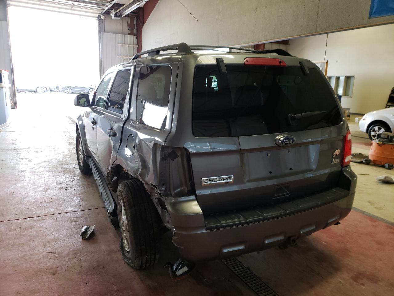 Photo 3 from auction – 2010 FORD ESCAPE XLT with VIN 1FMCU9DG4AKC62263