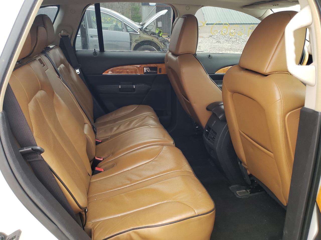 Photo 6 from auction – 2011 LINCOLN MKX with VIN 2LMDJ8JK1BBJ03216