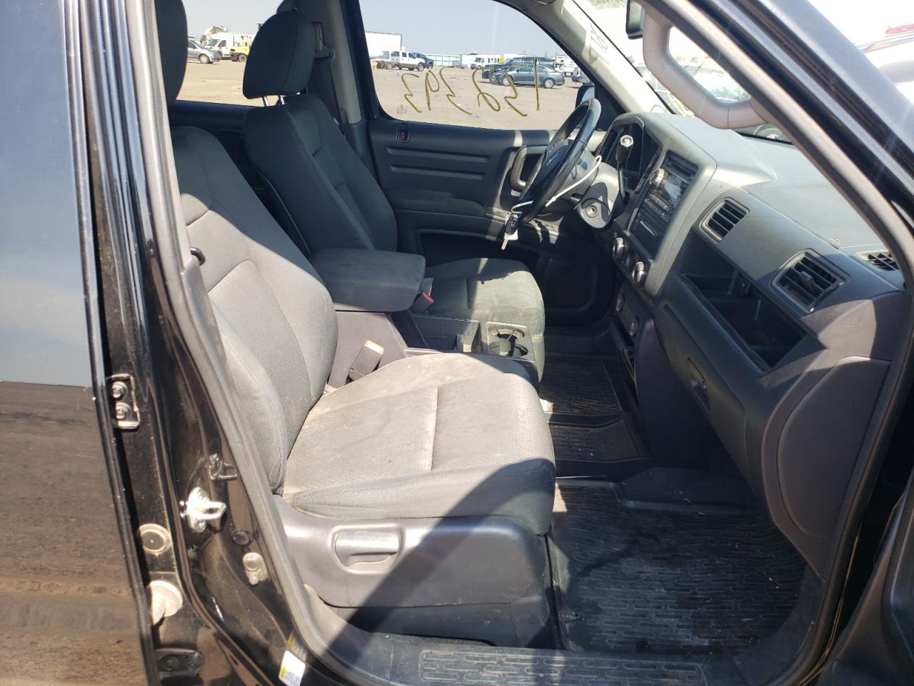 Photo 5 from auction – 2013 HONDA RIDGELINE with VIN 5FPYK1F74DB005918