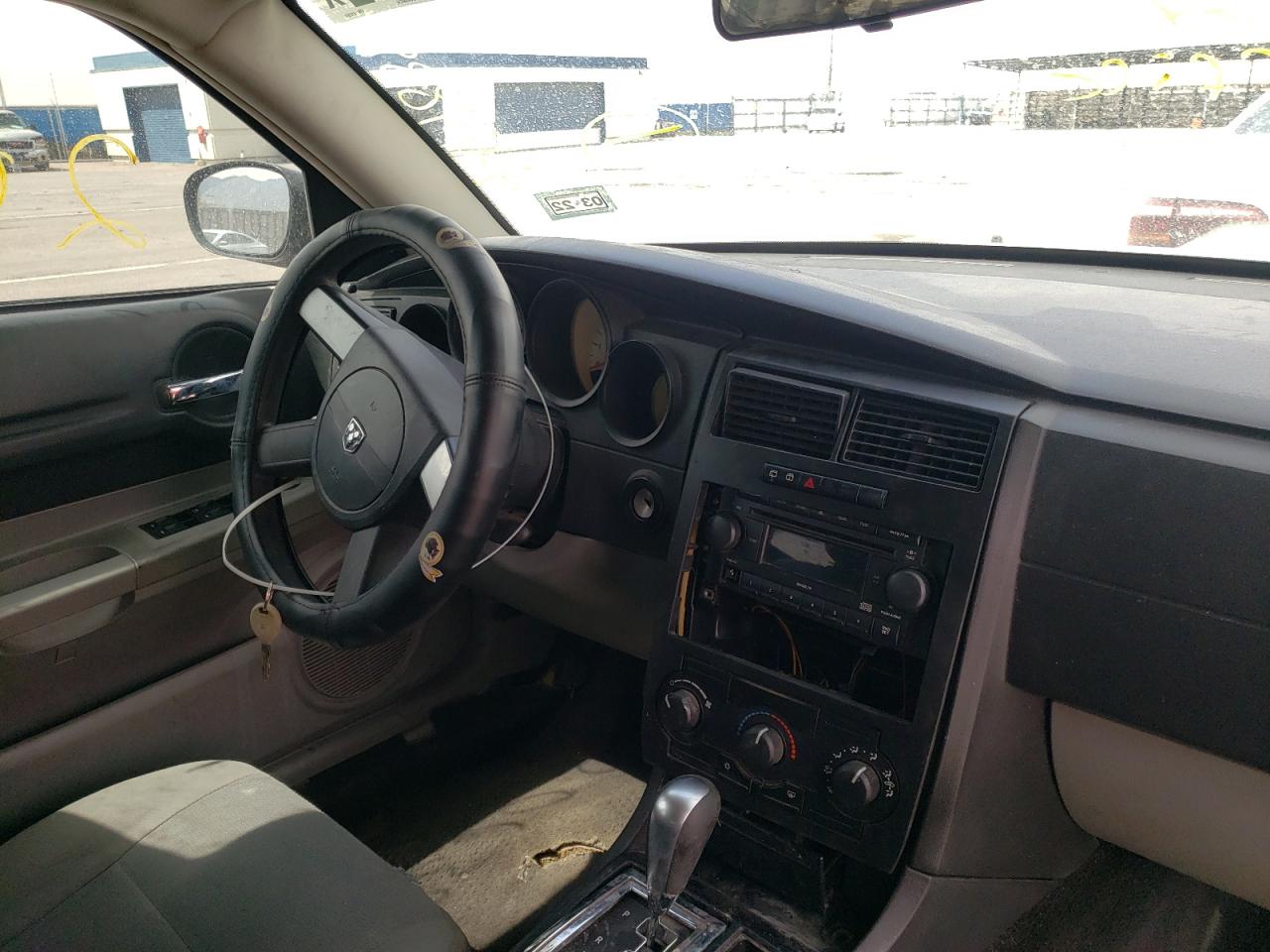 Photo 9 from auction – 2006 DODGE MAGNUM SE with VIN 2D4FV47T26H416304