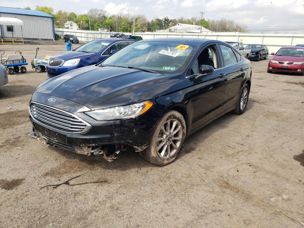 Photo 2 from auction – 2017 FORD FUSION SE with VIN 3FA6P0H74HR154073