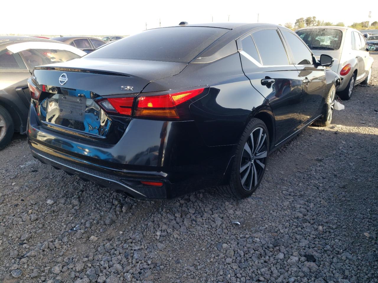 Photo 4 from auction – 2019 NISSAN ALTIMA SR with VIN 1N4BL4CV0KC137719