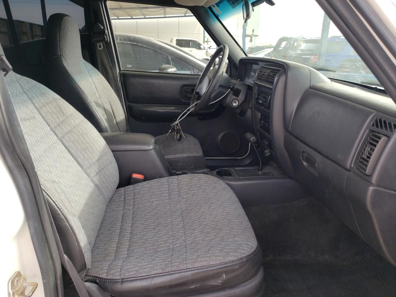 Photo 5 from auction – 2001 JEEP CHEROKEE S with VIN 1J4FT48SX1L604017