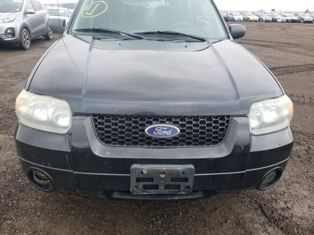 Photo 9 from auction – 2006 FORD ESCAPE LIM with VIN 1FMYU94126KB58654