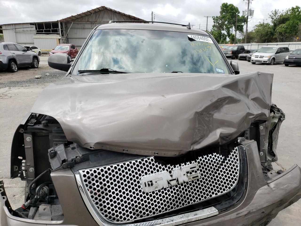 Photo 7 from auction – 2012 GMC YUKON DENA with VIN 1GKS2EEF4CR131367