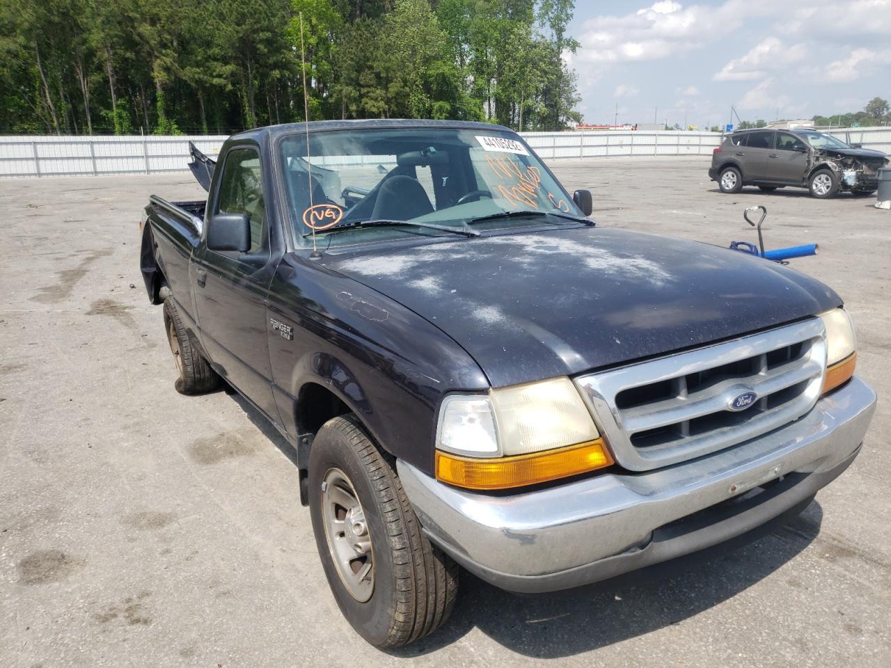 FORD RANGER 1999 with VIN 1FTYR10C5XUB95752 - Photo from auction