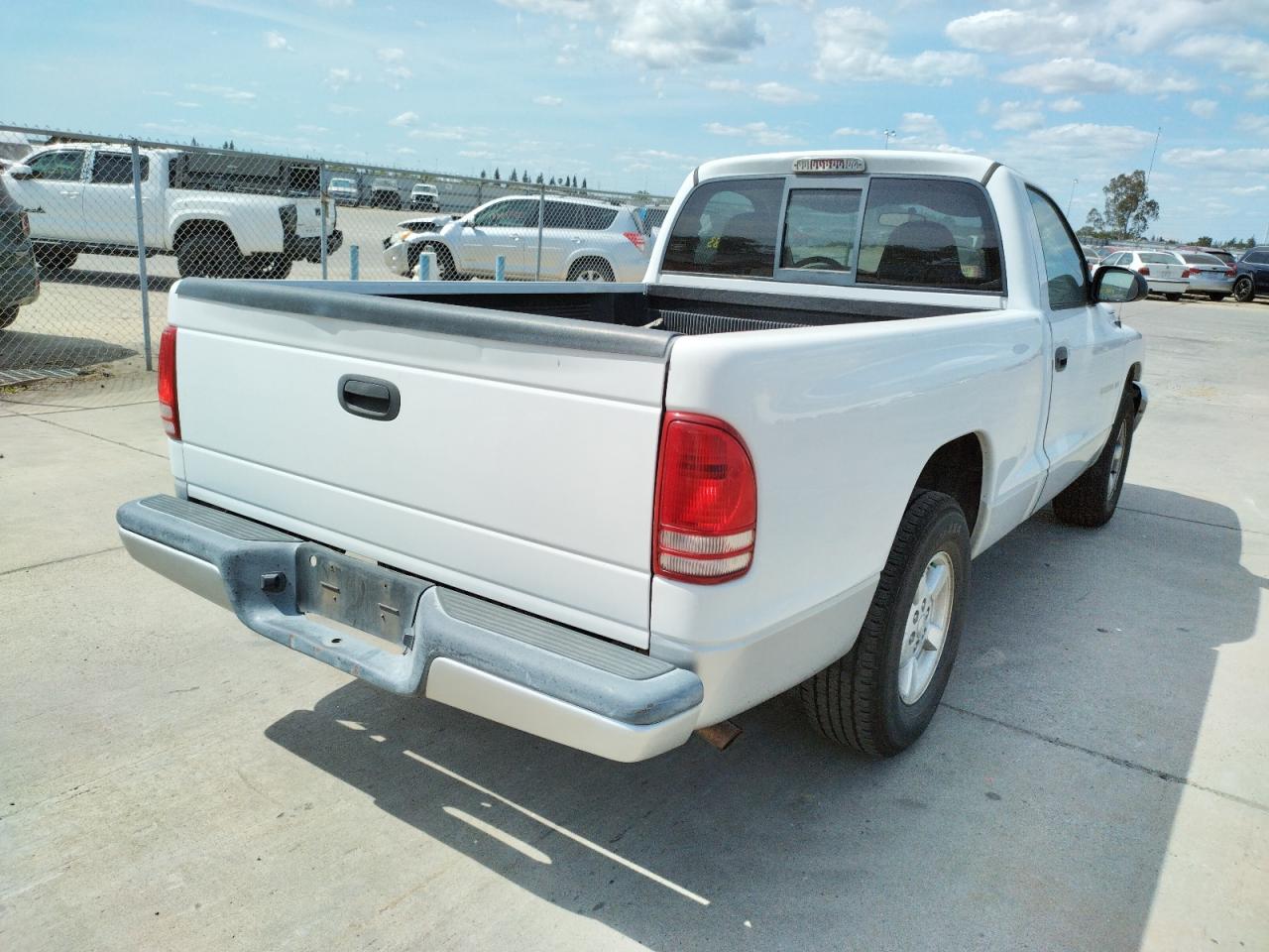 Photo 4 from auction – 2002 DODGE DAKOTA SLT with VIN 1B7FL46X22S603827