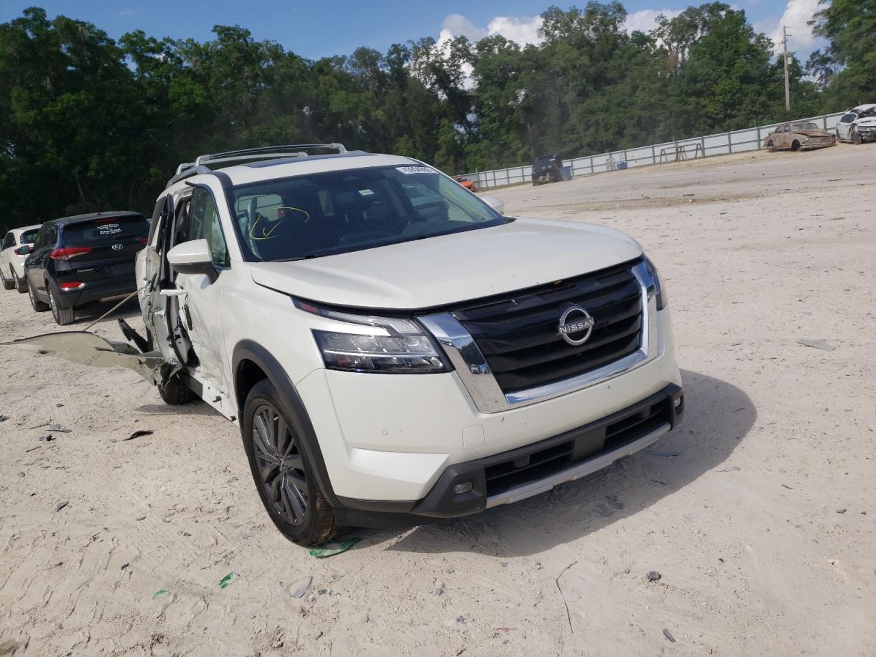 NISSAN PATHFINDER 2022 with VIN 5N1DR3CB3NC209546 - Photo from auction