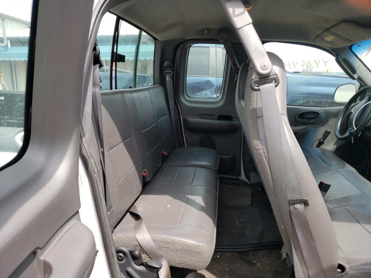 Photo 6 from auction – 2004 FORD F-150 HERI with VIN 2FTRX17204CA39654