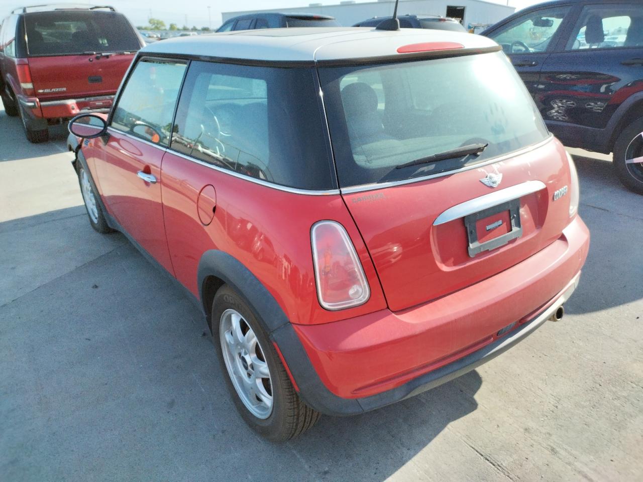 Photo 3 from auction – 2006 MINI COOPER with VIN WMWRC33556TJ73914