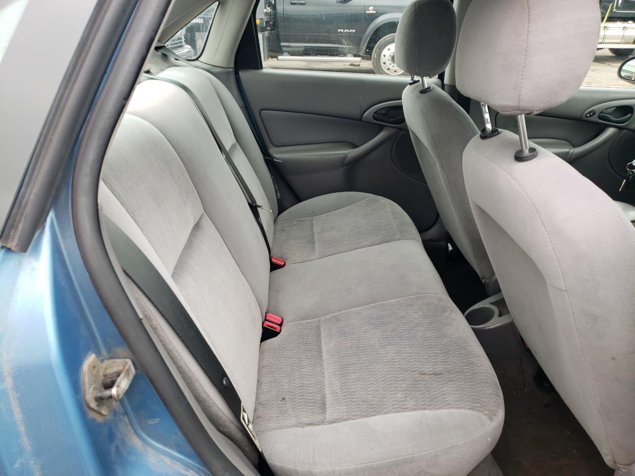 Photo 6 from auction – 2001 FORD FOCUS SE with VIN 1FAFP34381W142368