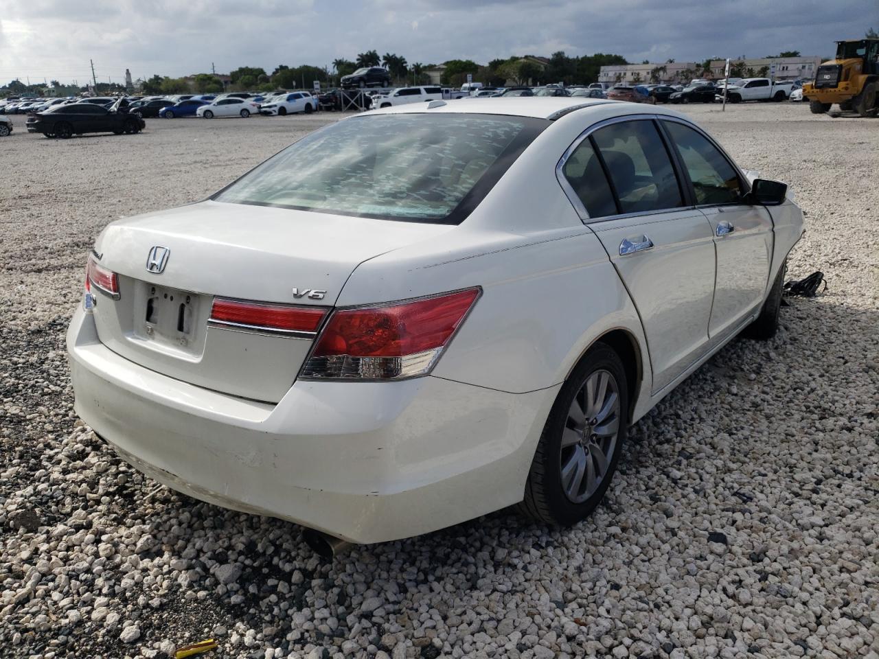 Photo 4 from auction – 2011 HONDA ACCORD EXL with VIN 5KBCP3F81BB002580