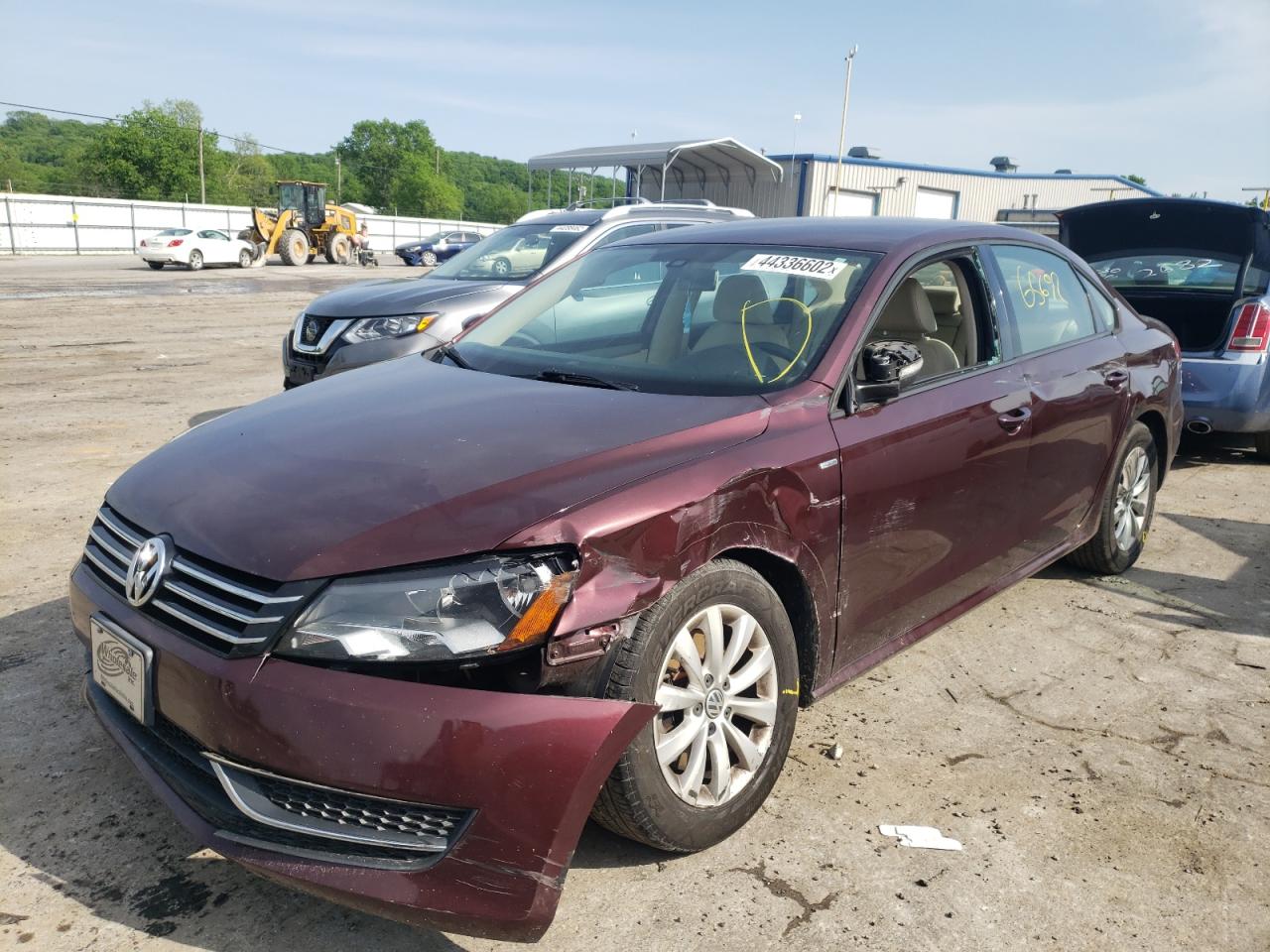 Photo 9 from auction – 2014 VOLKSWAGEN PASSAT S with VIN 1VWAP7A38EC016144