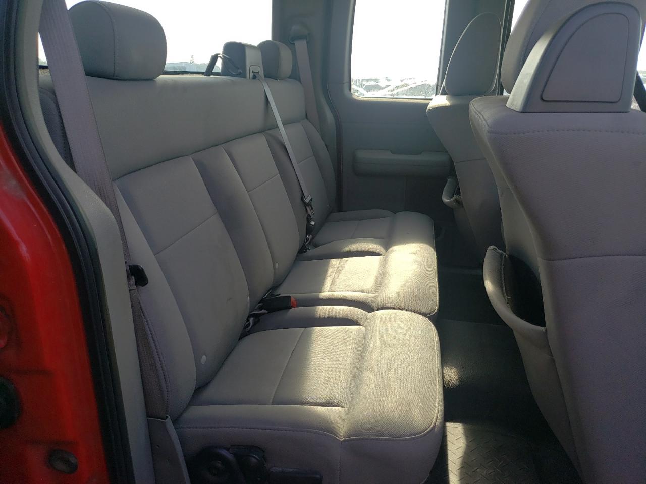 Photo 6 from auction – 2004 FORD F150 with VIN 1FTRX12W94NC15198