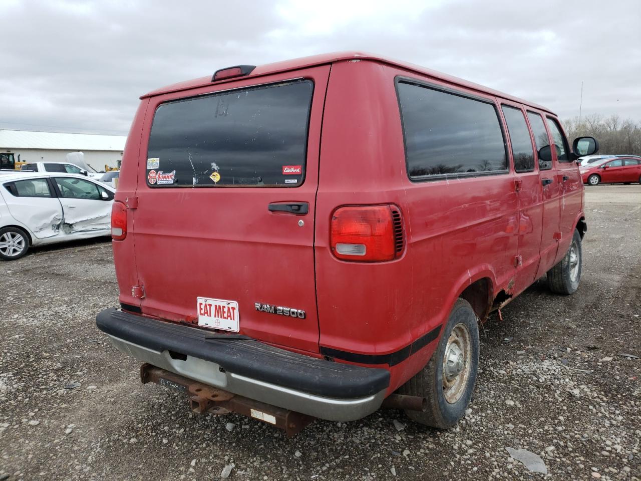Photo 4 from auction – 2002 DODGE RAM WAGON with VIN 2B5WB25Z02K112105