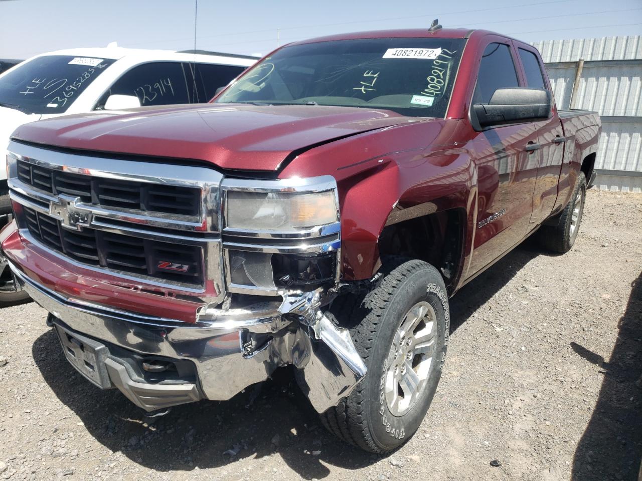 Photo 2 from auction – 2014 CHEVROLET SILVERADO with VIN 1GCRCREC6EZ393043