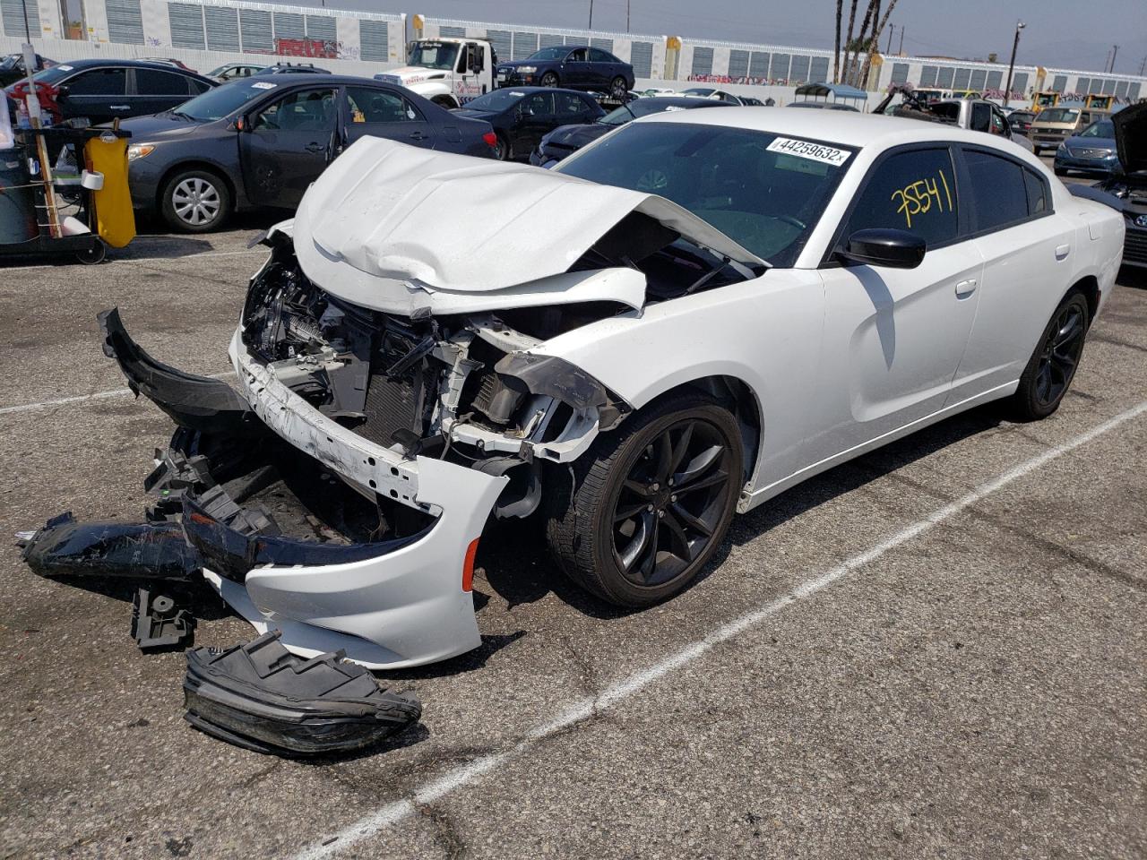 Photo 2 from auction – 2016 DODGE CHARGER SE with VIN 2C3CDXBG1GH277464