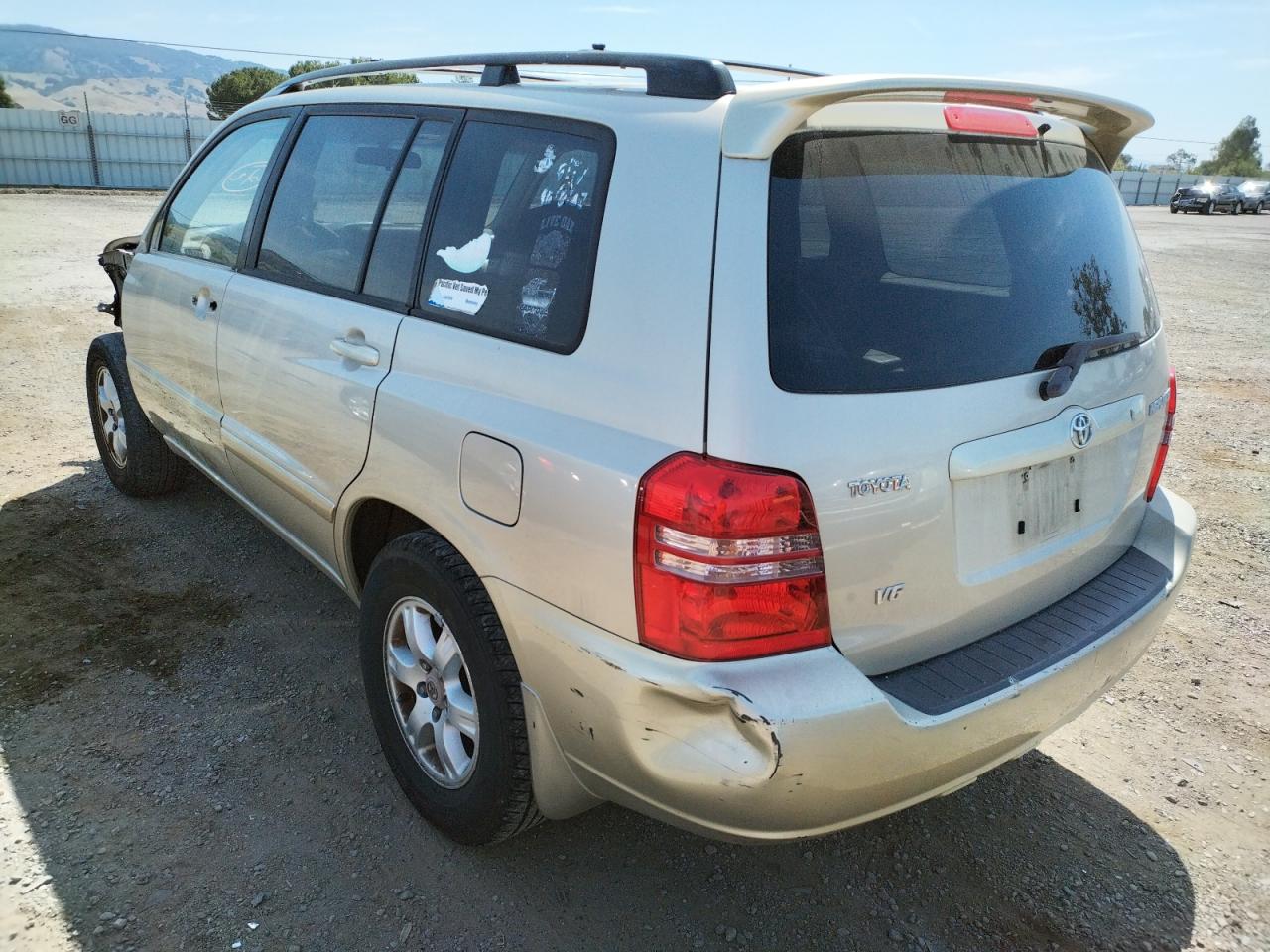 Photo 3 from auction – 2002 TOYOTA HIGHLANDER with VIN JTEGF21A920068490
