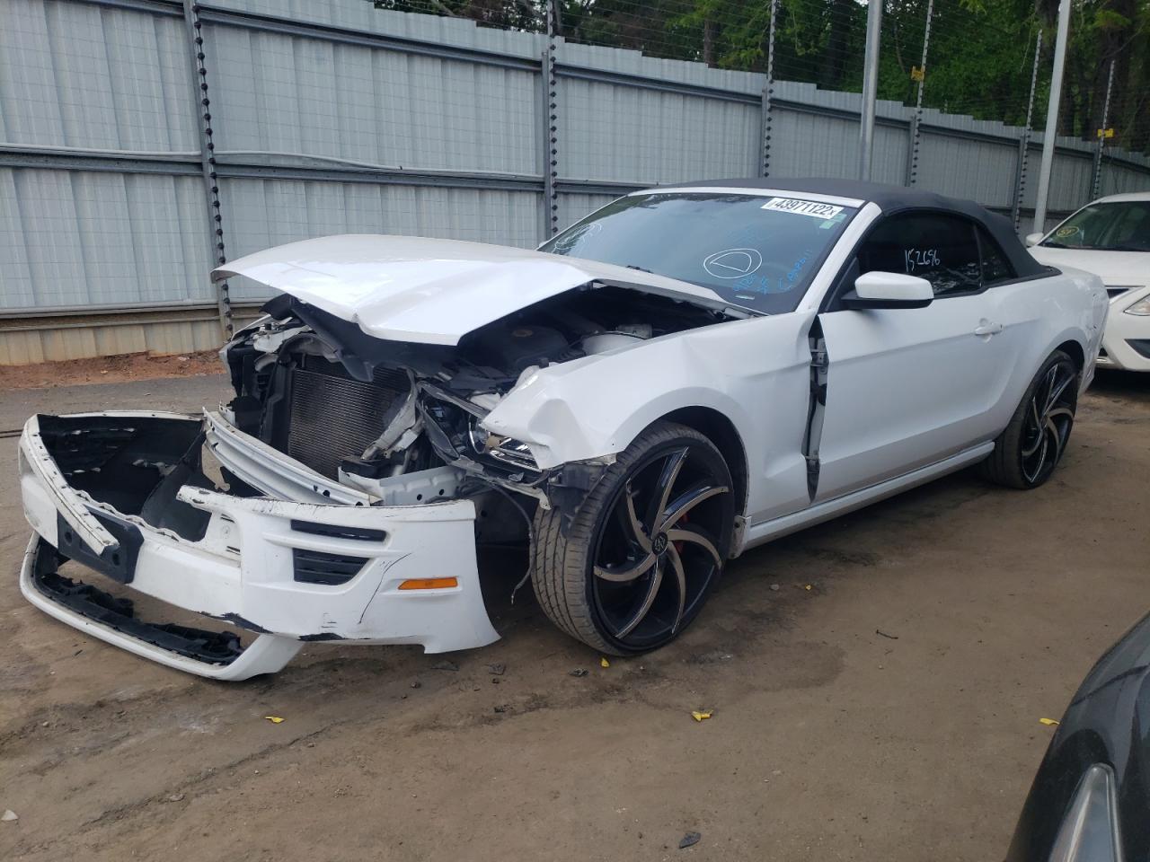 Photo 2 from auction – 2014 FORD MUSTANG with VIN 1ZVBP8EM7E5227028