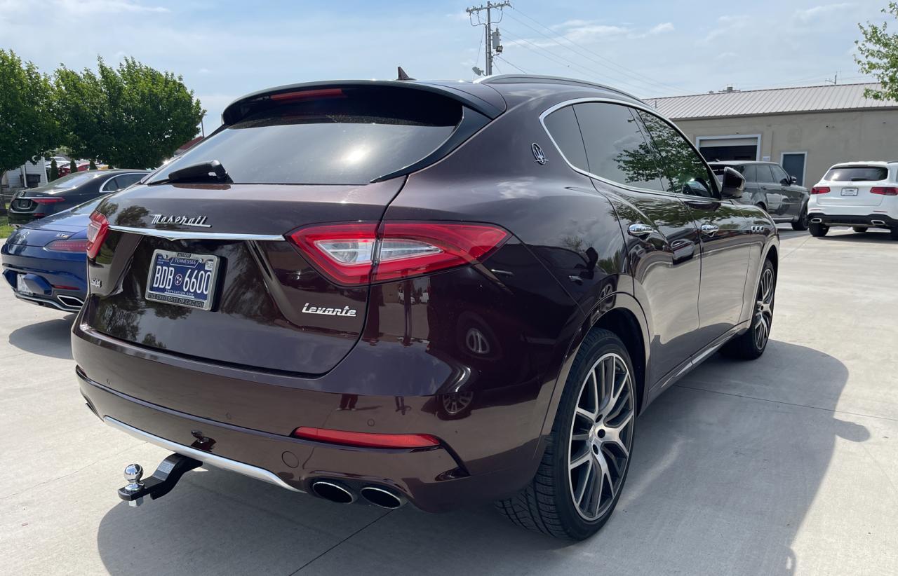 Photo 4 from auction – 2017 MASERATI LEVANTE S with VIN ZN661YUL1HX239343
