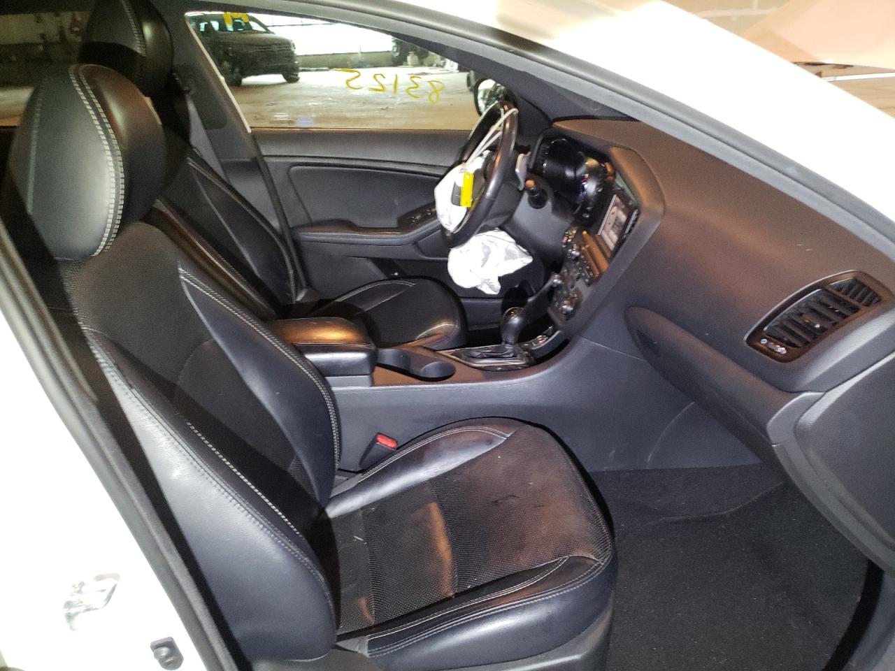 Photo 5 from auction – 2013 KIA OPTIMA SX with VIN 5XXGR4A65DG154531