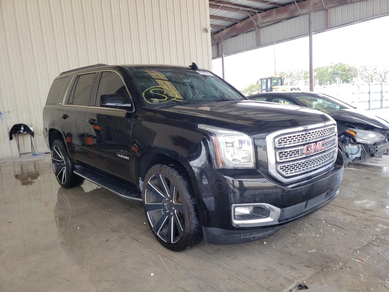 GMC YUKON SLT 2017 with VIN 1GKS1BKC3HR109959 - Photo from auction