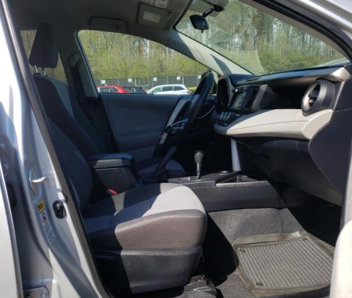Photo 5 from auction – 2013 TOYOTA RAV4 LE with VIN 2T3BFREVXDW028812