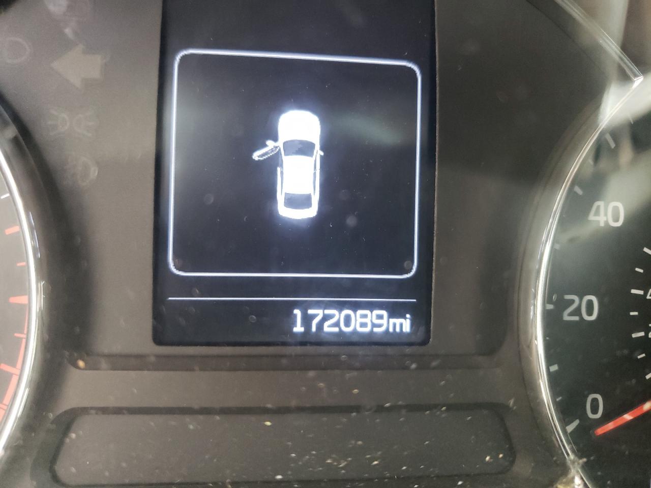 Photo 8 from auction – 2017 KIA FORTE LX with VIN 3KPFL4A76HE029297