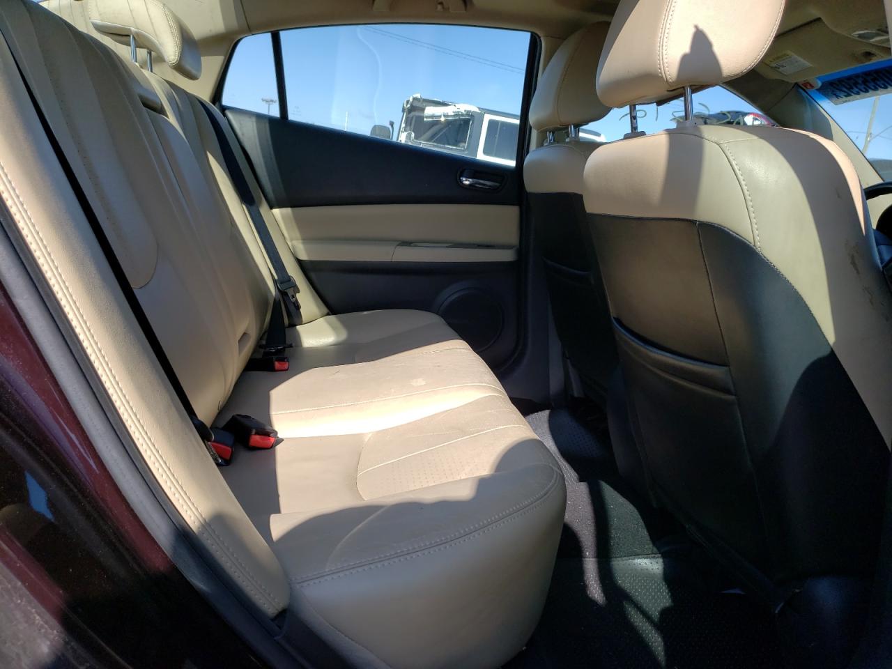 Photo 6 from auction – 2009 MAZDA 6 S with VIN 1YVHP82B895M04072
