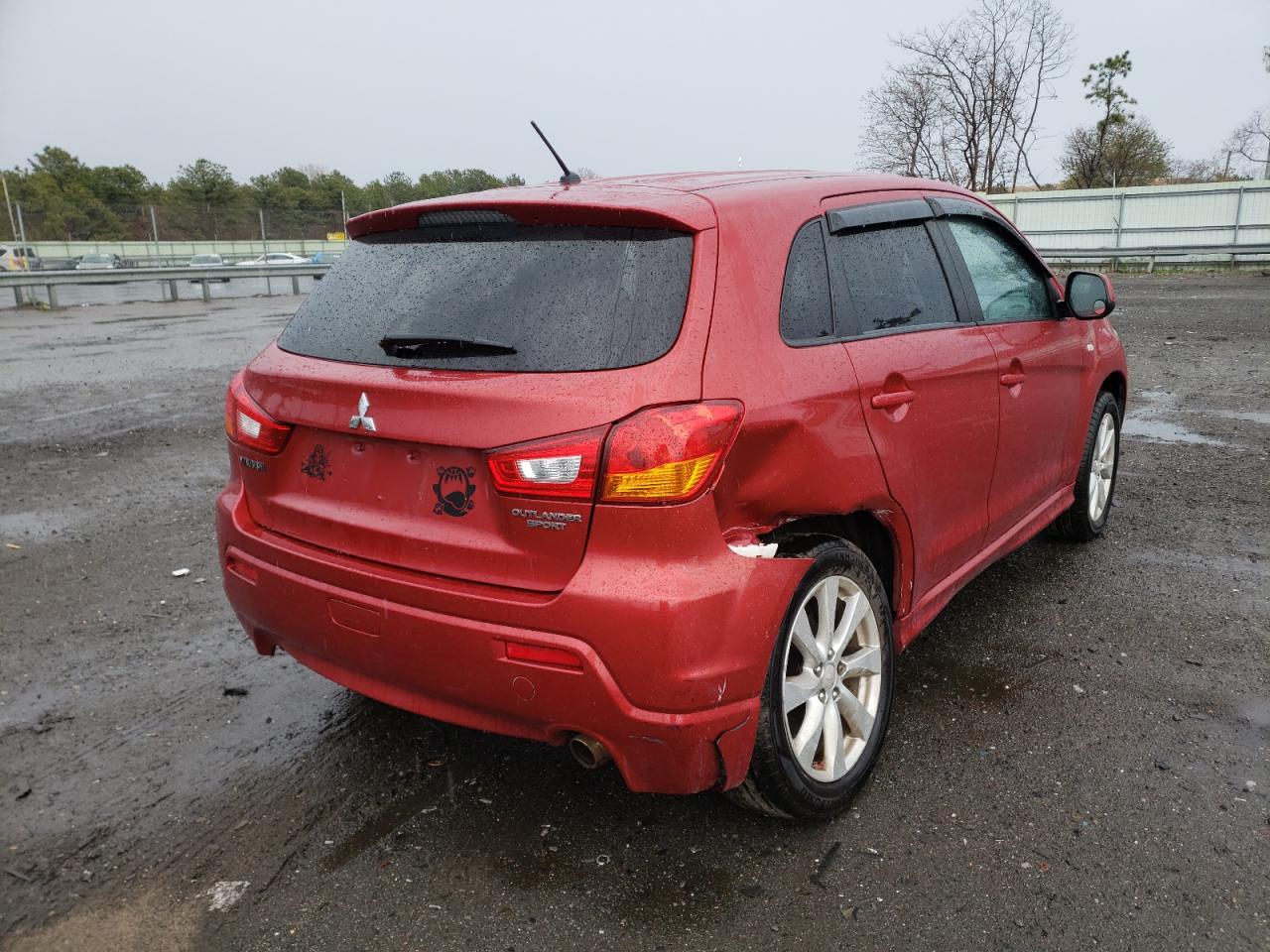 Photo 4 from auction – 2012 MITSUBISHI OUTLANDER with VIN JA4AR4AUXCZ001010
