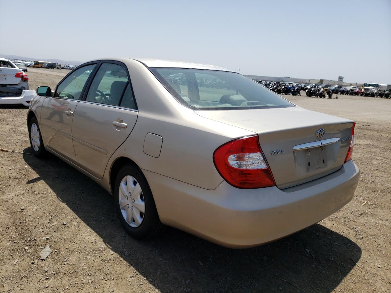 Photo 3 from auction – 2004 TOYOTA CAMRY LE with VIN 4T1BE32K24U823985