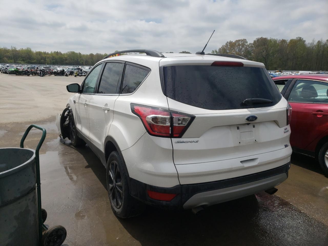 Photo 3 from auction – 2017 FORD ESCAPE SE with VIN 1FMCU0GD6HUA44983