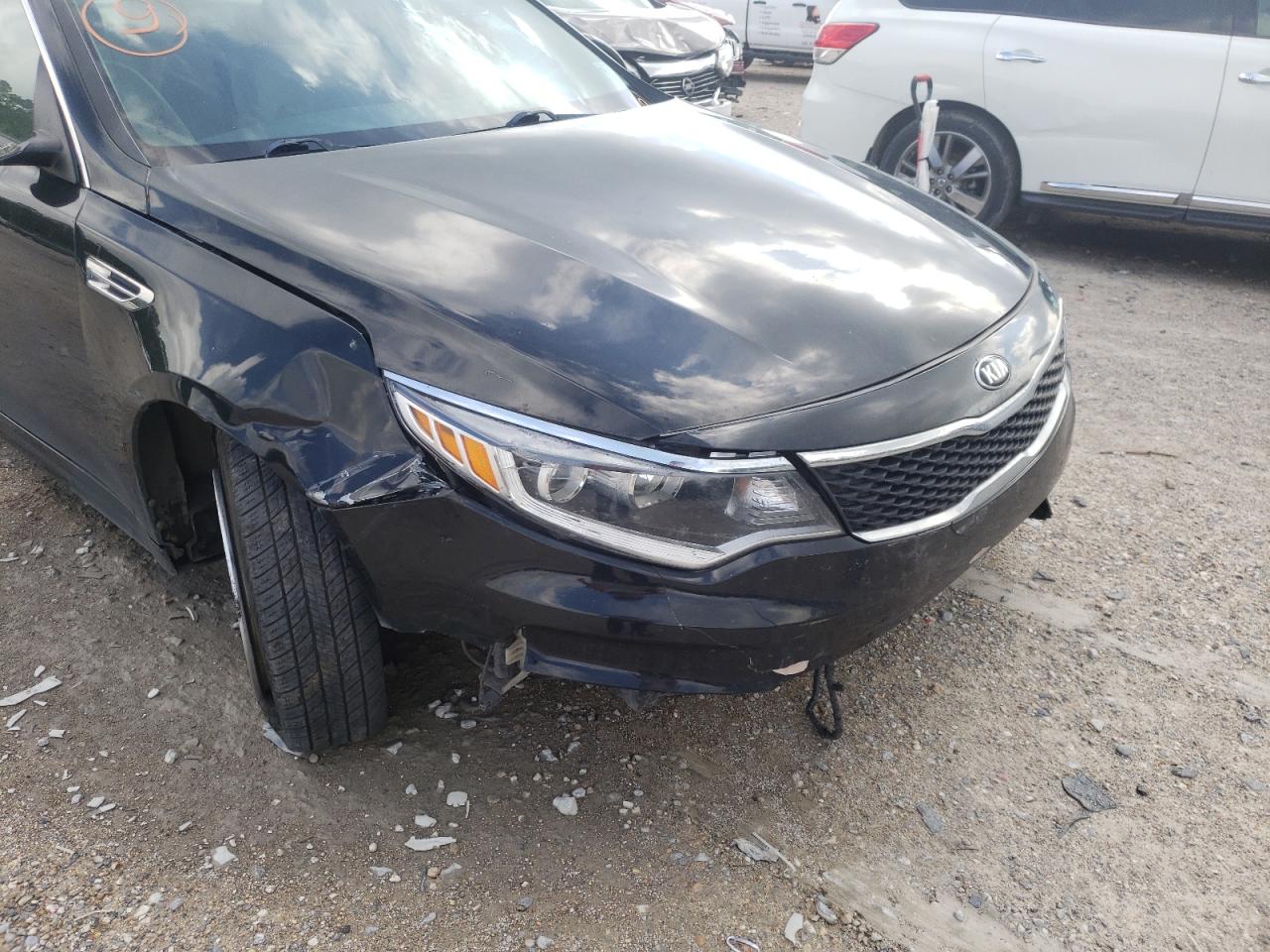 Photo 9 from auction – 2016 KIA OPTIMA LX with VIN 5XXGT4L35GG053403