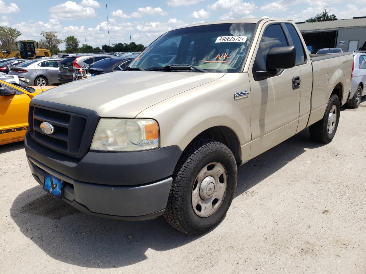 Photo 2 from auction – 2007 FORD F150 with VIN 1FTRF12207KD60314