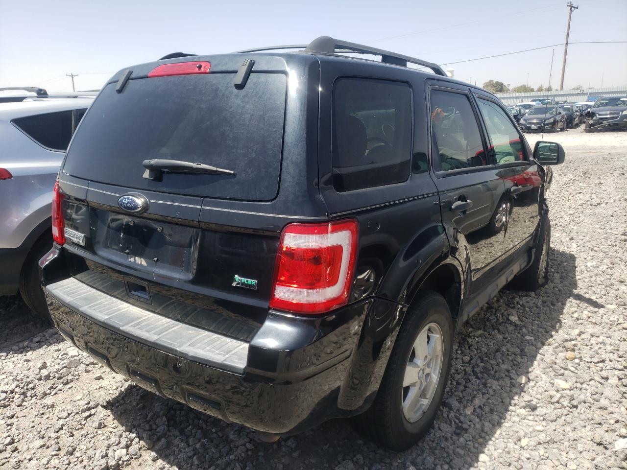 Zdjęcie 4 z aukcji – 2010 FORD ESCAPE XLT z VIN 1FMCU9DG2AKB31462