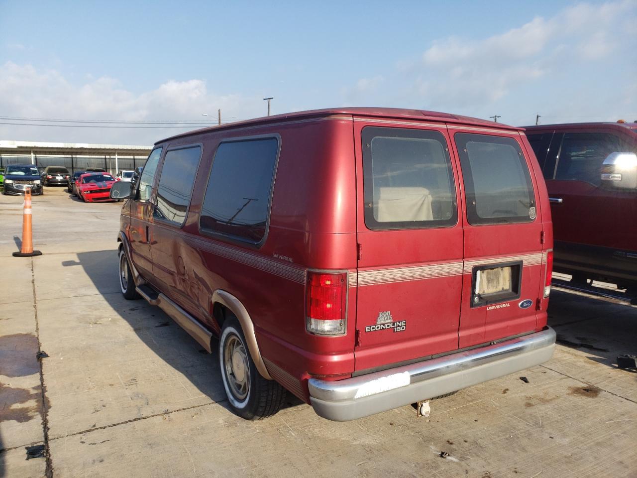Photo 3 from auction – 1998 FORD ECONOLINE with VIN 1FDRE14LXWHB45474