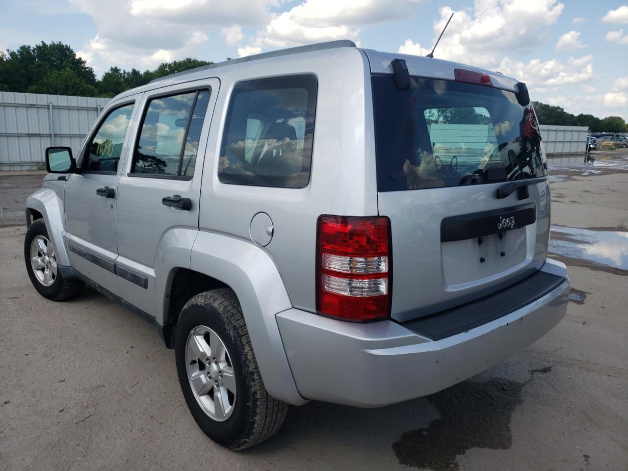 Photo 3 from auction – 2012 JEEP LIBERTY with VIN 1C4PJLAK0CW110867