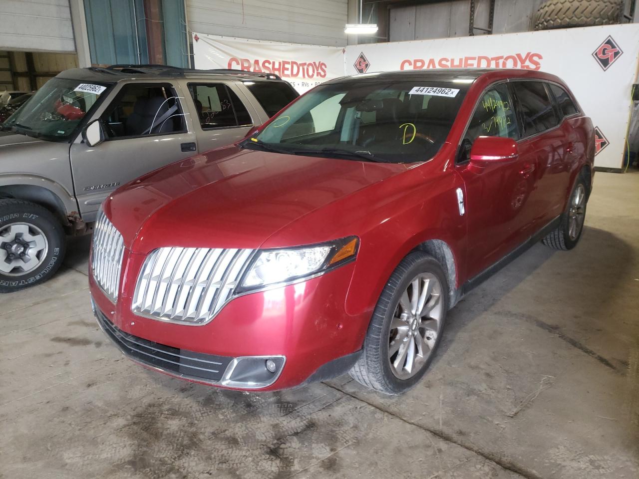 Photo 2 from auction – 2010 LINCOLN MKT with VIN 2LMHJ5AT8ABJ12566